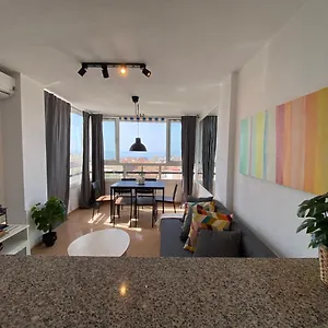 Diorama D Con Impresionante Vista, Piscina Y Parking Apartment